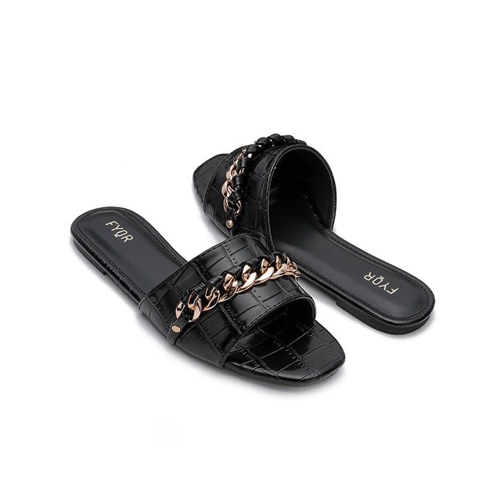 Chain Detailed Slide Sandal