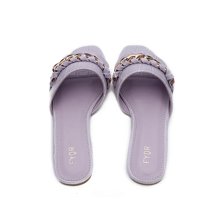 Chain Detailed Slide Sandal