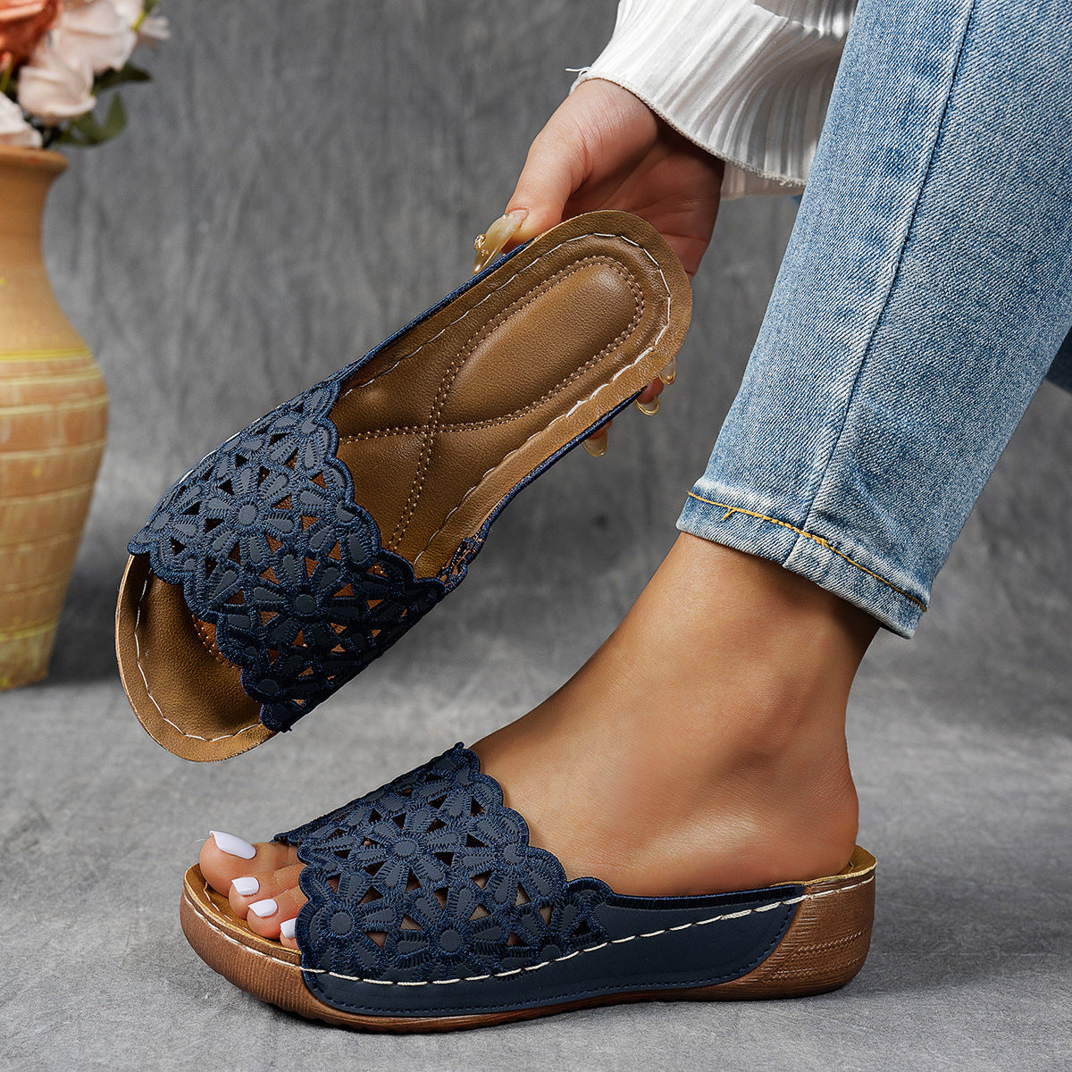 Breathable Women's Slippers – Ultra Soft, Airy Breathable & Non-slip Home Wear Design
